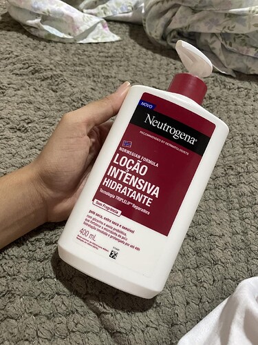 Hidratante corporal que realmente funciona em pele seca