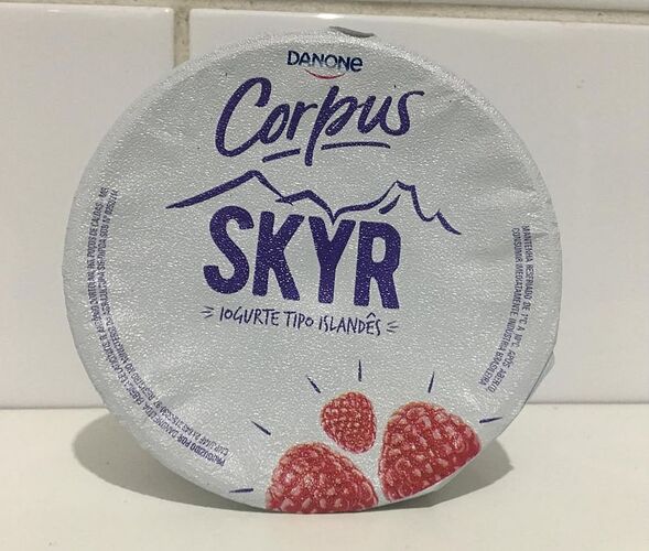 Iogurte Skyr  danone
