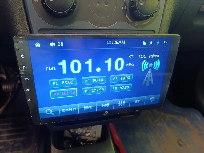 Vale a pena instalar multimídia paralela no carro