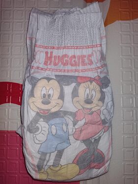 Fralda descartável Huggies máxima proteção é boa