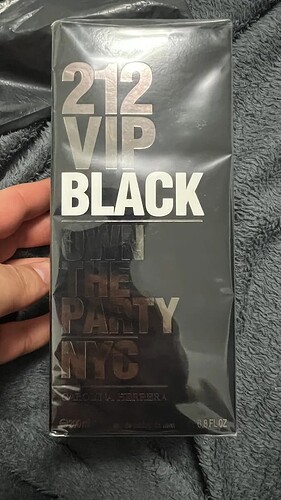 212 VIP Black